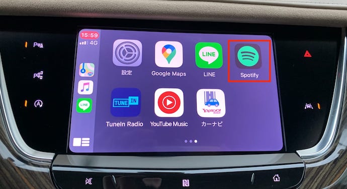 Apple CarPlay Spotifyを車で聞く